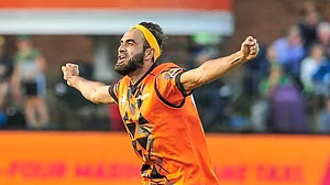 इमरान ताहिर के नाम अनोखा विश्व रिकॉर्ड, टी20 में पांच विकेट लेने वाले सबसे उम्रदराज कप्तान बने