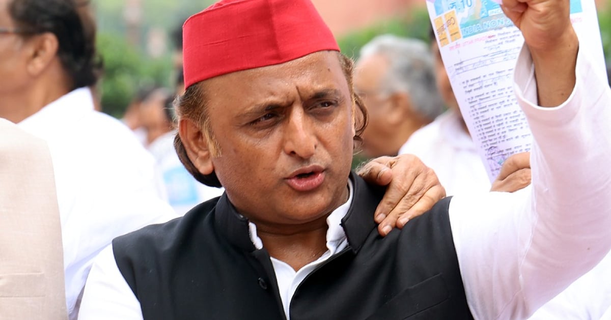 अब लड़ाई केवल चुनाव प्रक्रिया बचाने की नहीं, बल्कि देश को बचाने की है: अखिलेश यादव