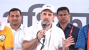बड़ी खबर LIVE: ‘क्या दिल्ली में पूर्वोत्तर के लोग सुरक्षित हैं?’ मणिपुर के संगीतकार की हत्या पर राहुल गांधी का सवाल