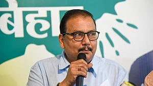 'अगर बिहार में घुसपैठिए हैं तो यह सरकार की विफलता नहीं तो क्या है', मनोज झा ने गिरिराज सिंह पर किया पलटवार