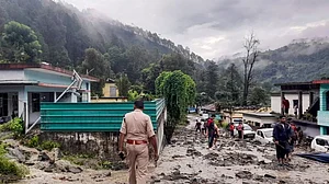 मूसलाधार बारिश बनी उत्तराखंड के लिए आफत! ऋषिकेश-हरिद्वार के गंगा घाटों पर अलर्ट जारी, खाली कराया गया गंगा घाट