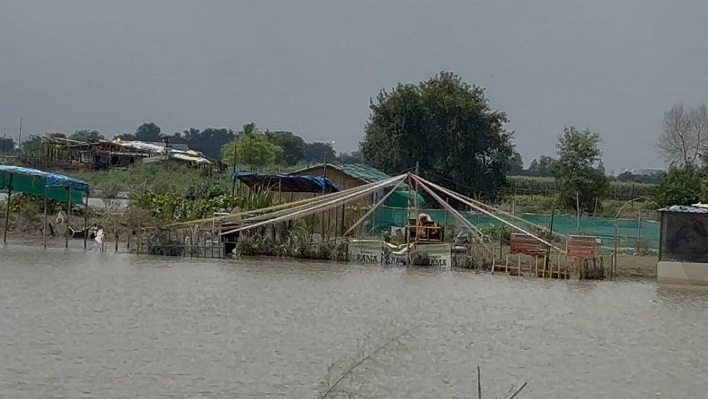 दिल्ली पर बाढ़ का खतरा, लगातार बढ़ रहा यमुना का जलस्तर, डूब क्षेत्र के लोगों को सुरक्षित जगह पर जाने का निर्देश