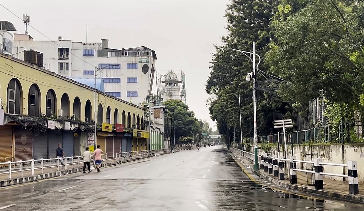नेपाल में देशभर में प्रतिबंधात्मक आदेश लागू, कर्फ्यू का ऐलान, सेना ने हथियार-गोलाबारूद सरेंडर करने की अपील की 