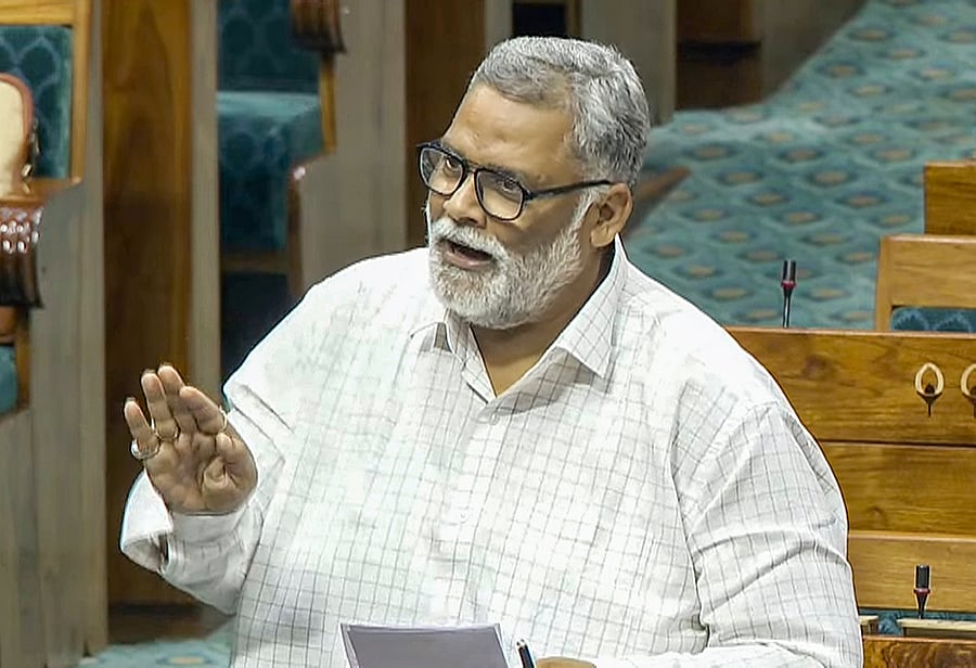 'भगवान भरोसे चल रहा बिहार, कानून-व्यवस्था पूरी तरह ध्वस्त', पटना में RJD नेता की हत्या पर बोले पप्पू यादव 