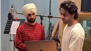 सिनेजीवन: आर्यन की वेबसीरीज में दिलजीत का गाना सुन शाहरुख हुए इमोशनल और ऐश्वर्या को कोर्ट से बड़ी राहत
