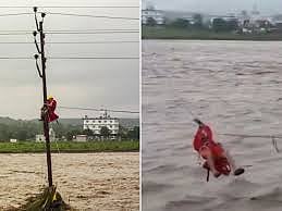 देहरादून में बादल फटने से तबाही, खुद को बचाने के लिए बिजली के खंभे पर चढ़ा शख्स, NDRF की टीम ने ऐसे बचाई जान