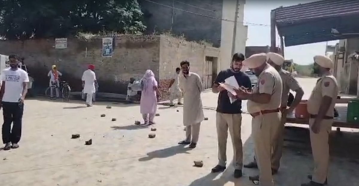 पंजाब: बठिंडा में दो पक्षों में बवाल, स्थिति को संभालने गई पुलिस पर हमला, बचाव में करनी पड़ी फायरिंग