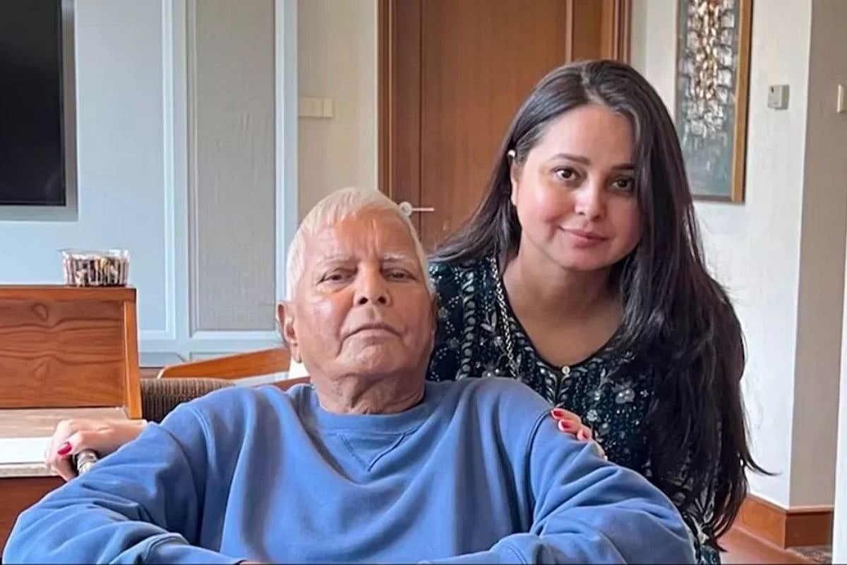 बिहार: लालू यादव की बेटी रोहिणी बोलीं- ट्रोल, पेड मीडिया और पार्टी पर कब्जा करने की मंशा वाले लोग...