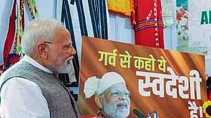 देश को लीलकर स्वदेशी नहीं हुआ जा सकता, जरूरी होता है सत्याग्रह