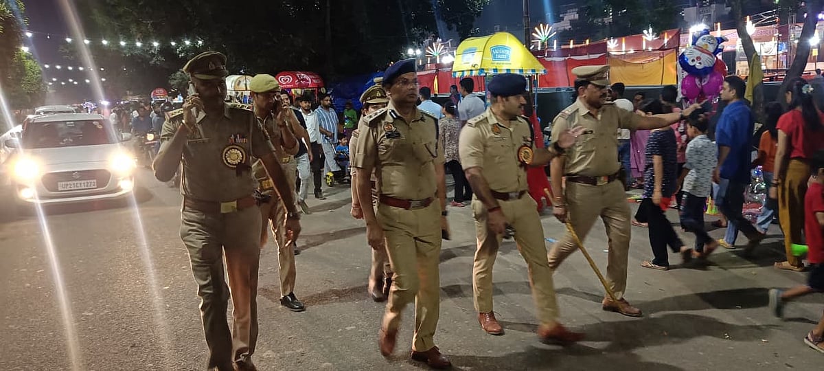 देशभर में दशहरा की धूम, गौतमबुद्धनगर में सुरक्षा के कड़े इंतजाम, 1500 पुलिसकर्मी तैनात