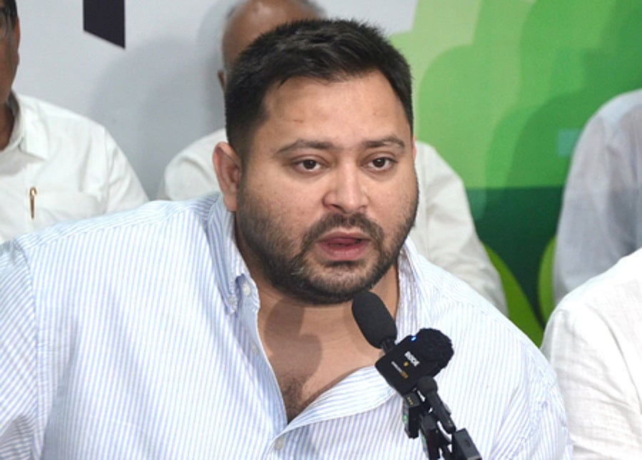 बिहार राज्यसभा चुनाव: मतदान के बीच तेजस्वी यादव का दावा- 41 वोट पक्के, आंकड़े हमारे साथ