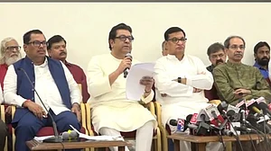मुंबईः MVA प्रतिनिधिमंडल ने चुनाव आयोग से फिर की मुलाकात, वोट चोरी पर जांच की मांग और पारदर्शी चुनाव की अपील की