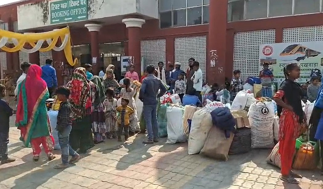 छठ पर्व पर लौटने की आस: पंजाब के रेलवे स्टेशनों पर प्रवासियों की भीड़, सुविधाओं को लेकर नाराजगी