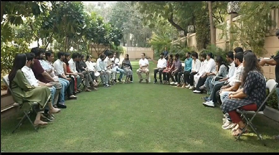 राहुल गांधी ने बिहारी युवाओं से किया संवाद, बोले- मोदी-नीतीश सरकार ने युवाओं की आकांक्षाओं का गला घोंट दिया