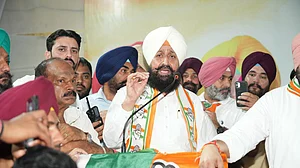 पंजाब में भगवंत मान और अरविंद केजरीवाल के अलावा कोई सुरक्षित नहीं, प्रताप सिंह बाजवा ने 'आप' सरकार पर साधा निशाना