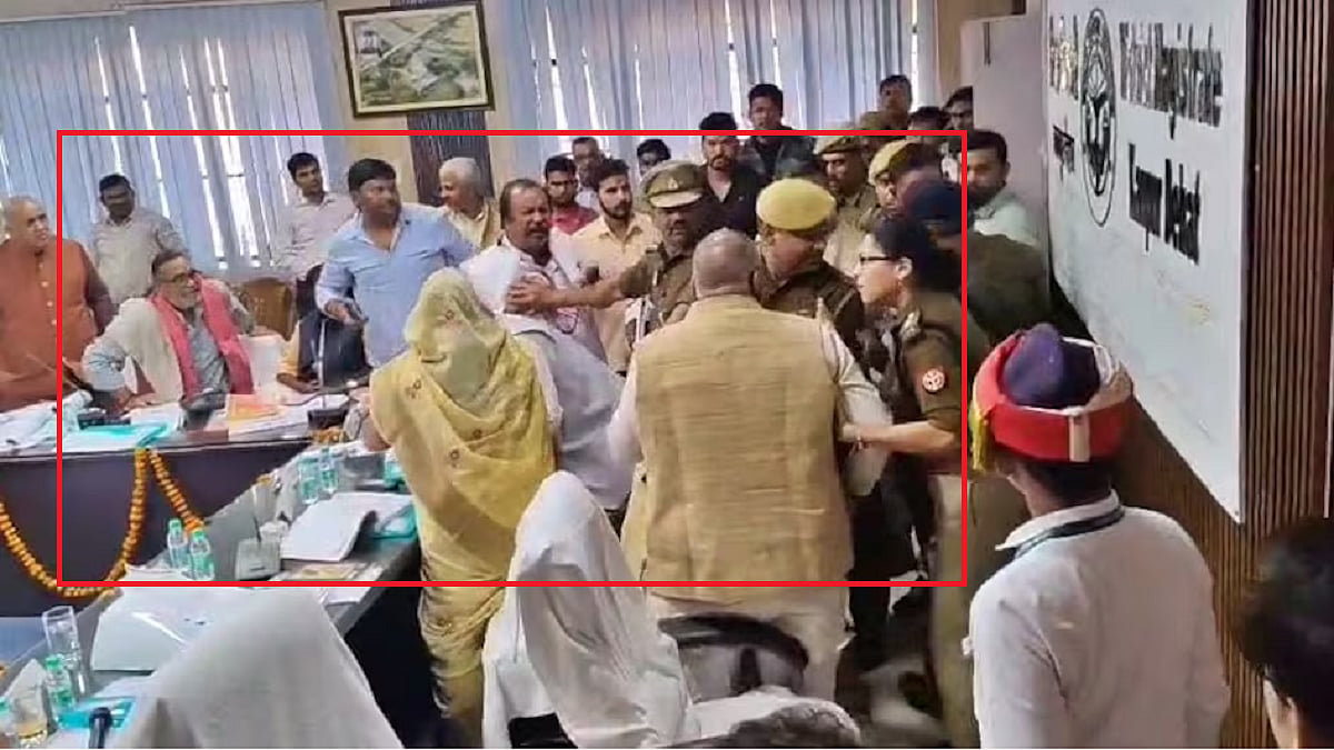 उत्तर प्रदेश: BJP सांसद और पूर्व सांसद में दिशा की बैठक में 'सिर फुटव्वल'! हाथापाई की आई नौबत, पुलिस ने किया बीच बचाव