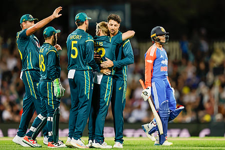 Ind vs Aus: चौथे टी20 मैच में ऑस्ट्रेलिया ने टॉस जीतकर गेंदबाजी चुनी, भारतीय टीम में कोई बदलाव नहीं