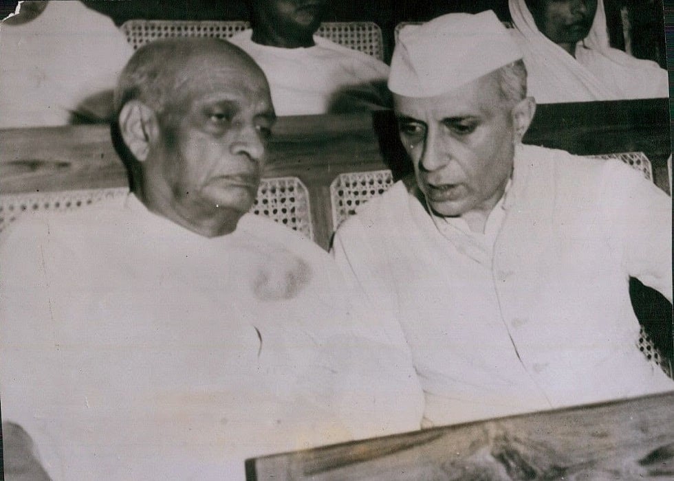 कश्मीर और पटेल-नेहरू का कु-प्रचारित मतभेद, ‘संपूर्ण राजनीति विज्ञान’ के छात्र का गढ़ा इतिहास का पाठ