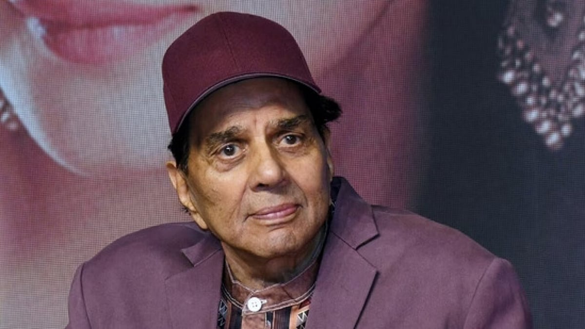 दिग्गज अभिनेता धर्मेंद्र की हालत गंभीर, अस्पताल में वेंटिलेटर सपोर्ट पर, फिल्म जगत में चिंता की लहर