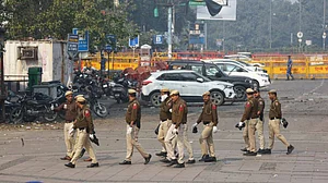 लाल किला विस्फोट से दिल्ली के बाजारों में कारोबार ठप, लोग अब ऑनलाइन खरीदारी पसंद कर रहे
