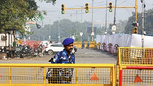 दिल्ली बम धमाका: NIA को मिली बड़ी सफलता, आत्मघाती हमलावर का सहयोगी गिरफ्तार, कश्मीर से निकला कनेक्शन
