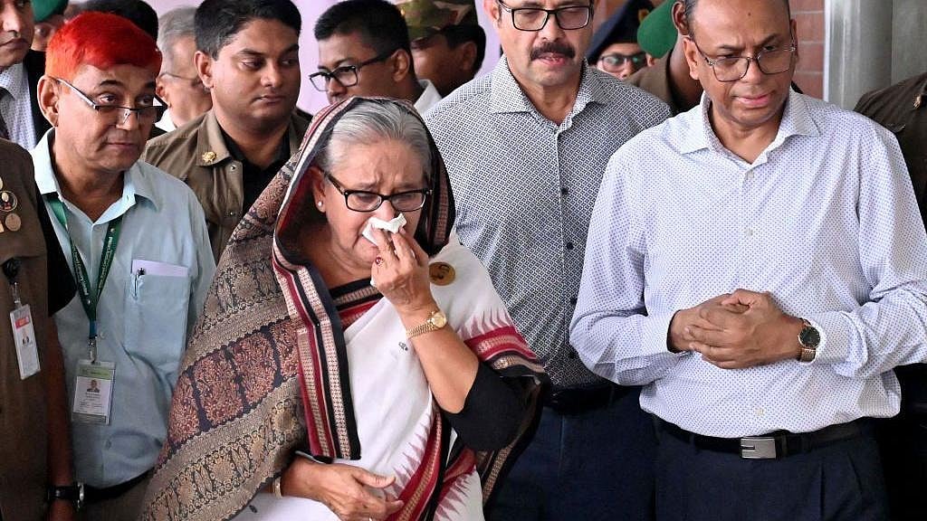 बांग्लादेश की पूर्व PM शेख हसीना को मौत की सजा, ICT ने मानवता के खिलाफ अपराधों में दिया दोषी करार   