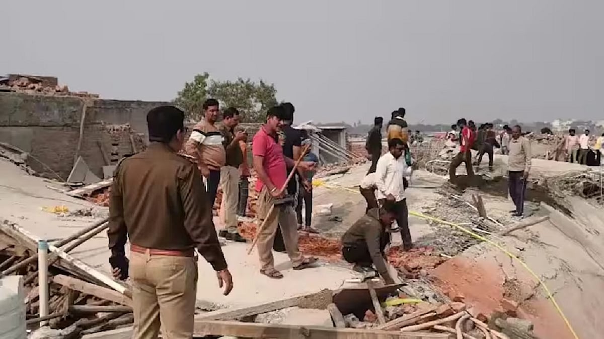 यूपी के ग्रेटर नोएडा में बड़ा हादसा, रबूपुरा में निर्माणाधीन भवन का लेंटर गिरा, 4 मजदूरों की मौत, 7 घायल