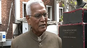 चुनाव आयोग पर डी राजा का हमला, कहा- SIR पर उठ रहे सवालों के जवाब दे EC, नहीं तो...