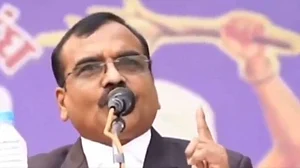 मध्य प्रदेश: 'ब्राह्मणों की बेटी' वाले बयान पर फंसे आईएएस संतोष वर्मा, कारण बताओ नोटिस जारी