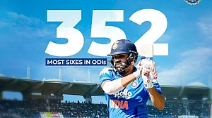 रोहित शर्मा ने वनडे में शाहिद अफरीदी का तोड़ा विश्व रिकॉर्ड, सबसे ज्यादा छक्के लगाने वाले बने बल्लेबाज