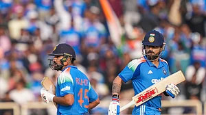 IND vs SA: विराट कोहली का शतक, रोहित-राहुल का अर्धशतक, भारत ने दक्षिण अफ्रीका को दिया 350 का लक्ष्य