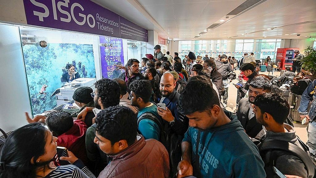 इंडिगो की देश भर में 550 से अधिक उड़ानें रद्द, एयरलाइंस का ऑपरेशन संकट में