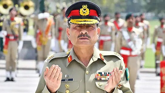 पाकिस्तान में तीनों सेनाओं के चीफ बने आसिम मुनीर, परमाणु हथियारों की कमांड भी मिली