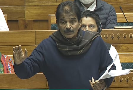 एक निष्पक्ष चुनावी संस्था के विचार को खुलेआम कुचला गया, चुनाव आयोग अब राजनीतिक दबाव में है: वेणुगोपाल