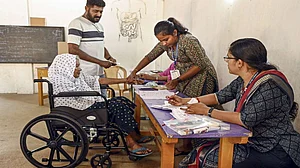केरल: निकाय चुनाव के दूसरे चरण के लिए मतदान जारी, 18,274 मतदान केंद्रों पर हो रही वोटिंग