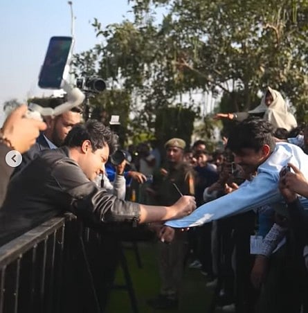 सिनेजीवन: धर्मेंद्र की आखिरी फिल्म 'इक्कीस' का फाइनल ट्रेलर रिलीज और सोहा के शो में हिना ने बताया मुश्किल दौर का अनुभव