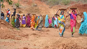 थॉमस पिकेटी समेत जाने-जाने अर्थशास्त्रियों और विद्धानों ने मनरेगा खत्म करने का किया विरोध, सरकार को लिखा खुला पत्र