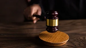 सिनेजीवन: सेलिना के भाई को कानूनी सहायता के लिए हाईकोर्ट ने MEA को दिए निर्देश और अक्षय रातों-रात स्टार नहीं बने