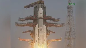 इसरो ने एलवीएम3 रॉकेट से रचा इतिहास, लो अर्थ ऑर्बिट में भेजा अब तक का सबसे भारी सैटेलाइट