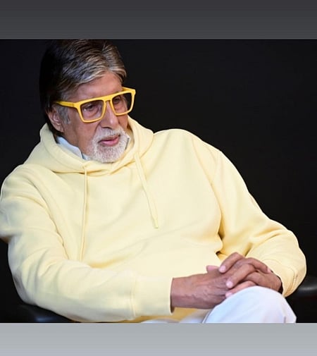 सिनेजीवन: बोझिल क्यों महसूस कर रहे अमिताभ बच्चन? और 'जब कार्तिक आर्यन ने शादी में किया फ्री डांस