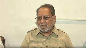 'खुद कानून तोड़ती है बीजेपी सरकार, चुनाव आयोग कठपुतली बना', कांग्रेस ने 'लाडली बहना योजना' की किस्त को लेकर उठाए सवाल
