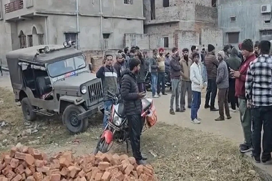 झारखंड के हजारीबाग में जोरदार विस्फोट, दो महिलाओं समेत तीन की मौत, दो लोग घायल, मचा हड़कंप