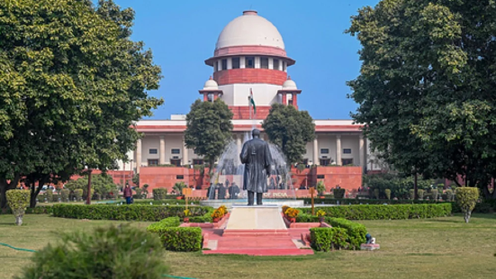 I-PAC रेड केसः सुप्रीम कोर्ट ने ED अफसरों पर दर्ज FIR पर रोक लगाई, ममता सरकार को नोटिस जारी