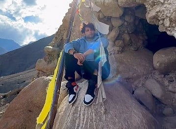 सिनेजीवन: बिटकॉइन घोटाला मामले में कोर्ट ने राज कुंद्रा को जारी किया समन और कीर्ति कुल्हारी कर रहीं प्रोडक्शन डेब्यू
