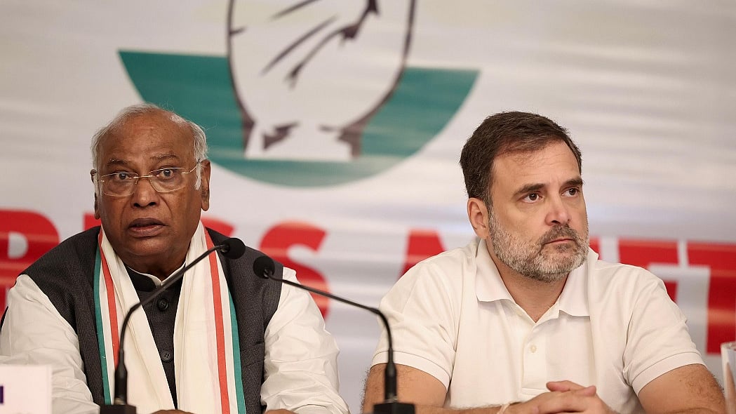 खड़गे-राहुल गांधी का देश के ग्रामीणों के नाम पत्र, कहा- काम के अधिकार को अब रेवड़ी बना देगी मोदी सरकार