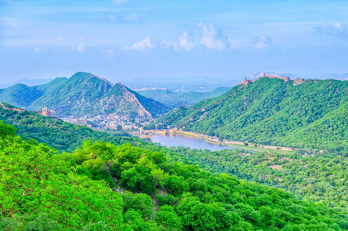 अरावली मामला: सुप्रीम कोर्ट ने कमेटी बनाने के निर्देश दिए, अवैध खनन पर राज्य सरकार को सख्त निर्देश