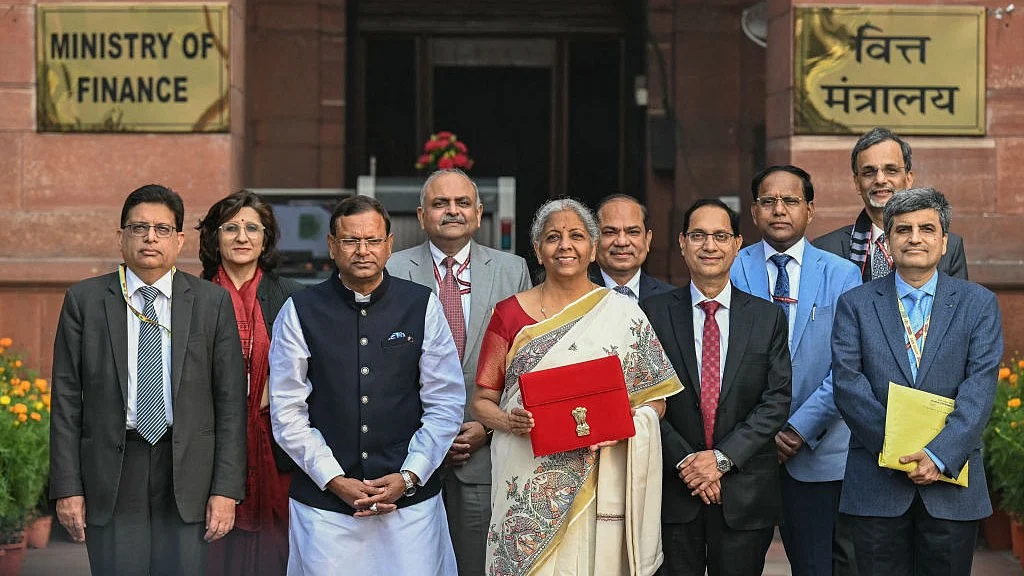 आम बजट / अर्थव्यवस्था के इस ‘स्वर्ण मृग’ दौर से सावधान!