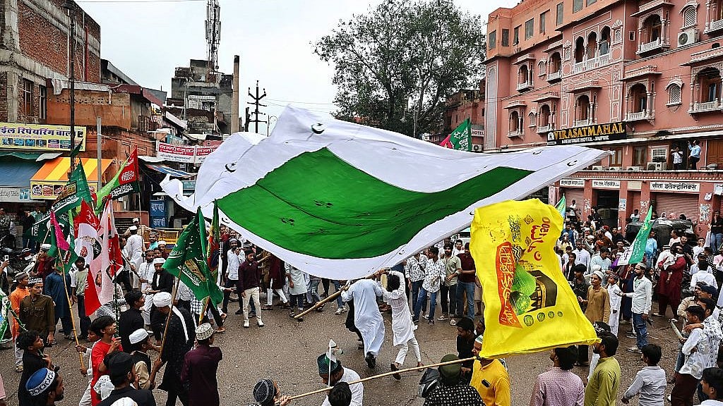 आकार पटेल / राजस्थान का डिस्टर्ब एरिया एक्ट, धर्मनिरपेक्षता को छोड़ते बहुसंख्यकवादी राज्य का असली चेहरा