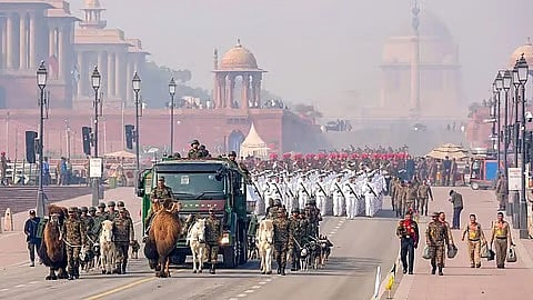 देश मना रहा 77वां गणतंत्र दिवस, कर्तव्य पथ पर आज दुनिया देखेगी भारत की ताकत, जानें इस बार क्या है खास? 