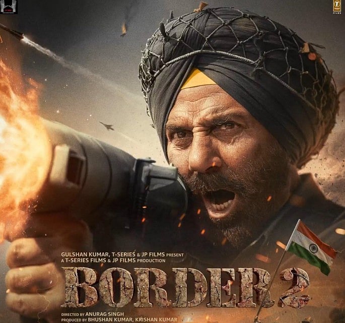 सिनेजीवन: 'बॉर्डर 2' ने 100 करोड़ पार कर रचा इतिहास और सिद्धार्थ ने 2025 को बताया ‘सीख का साल’